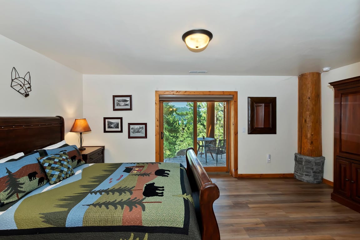 Cabin Image 11