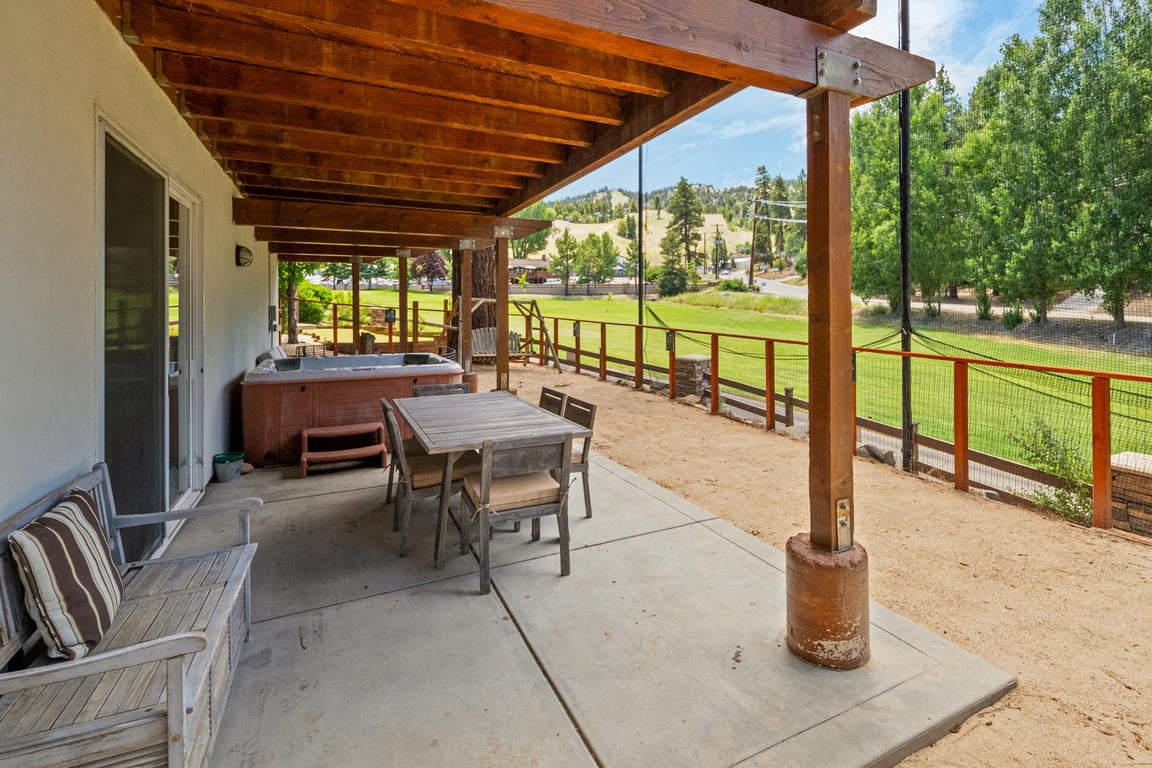Cabin Image 100