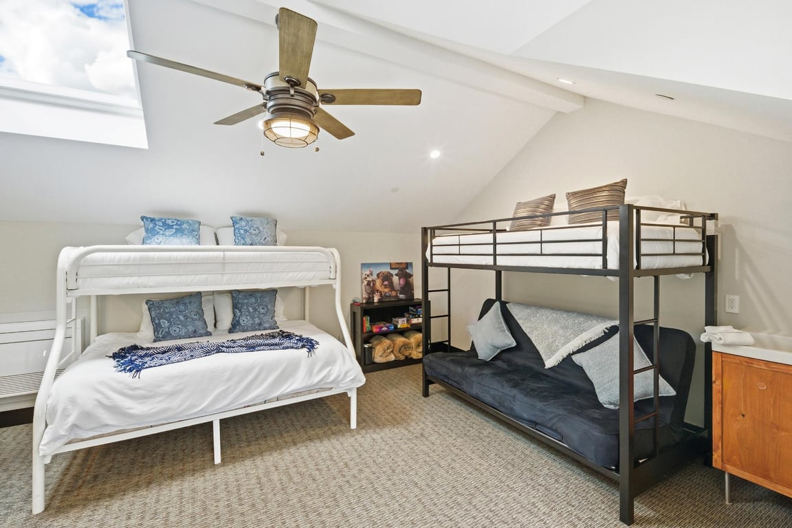 Cabin Image 48