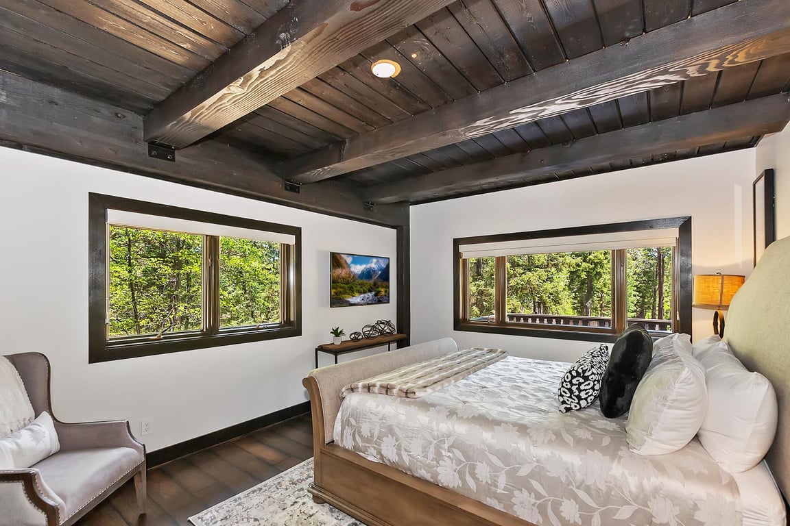 Cabin Image 21