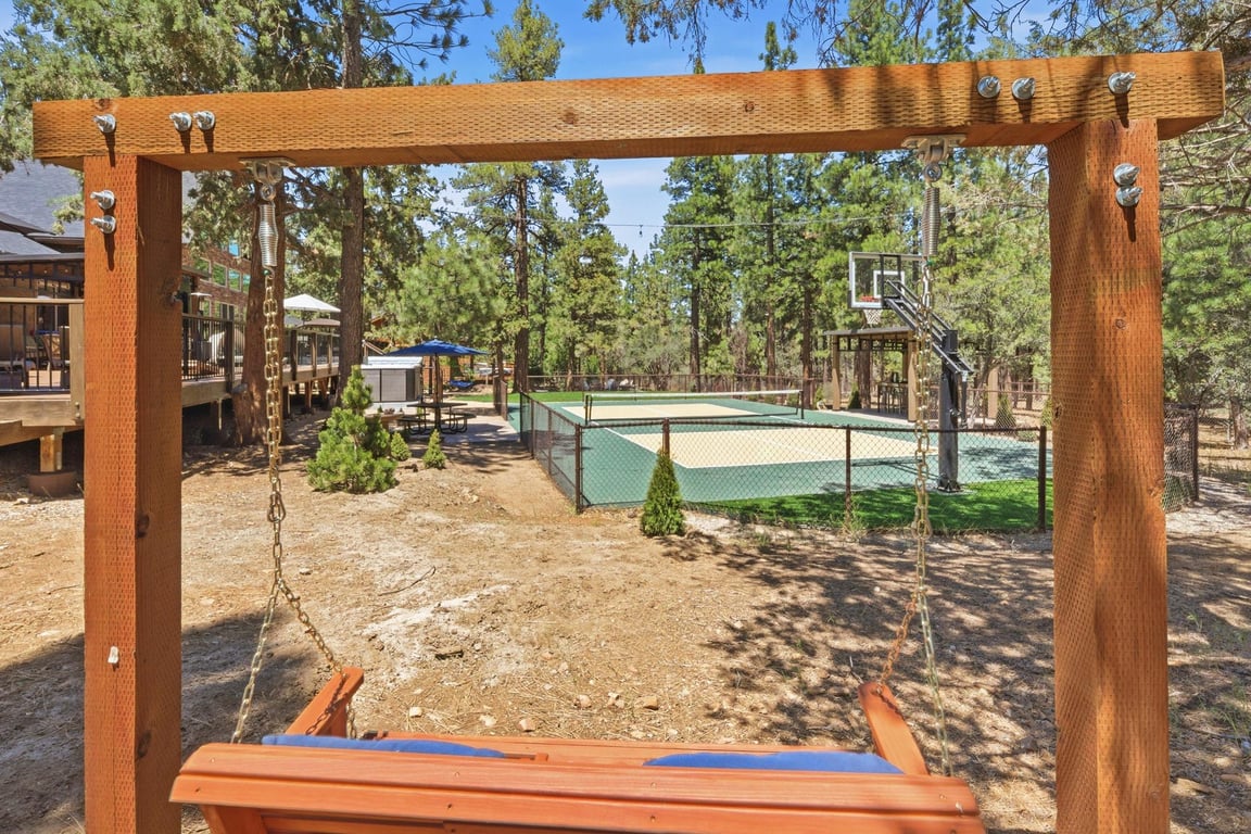 Cabin Image 100