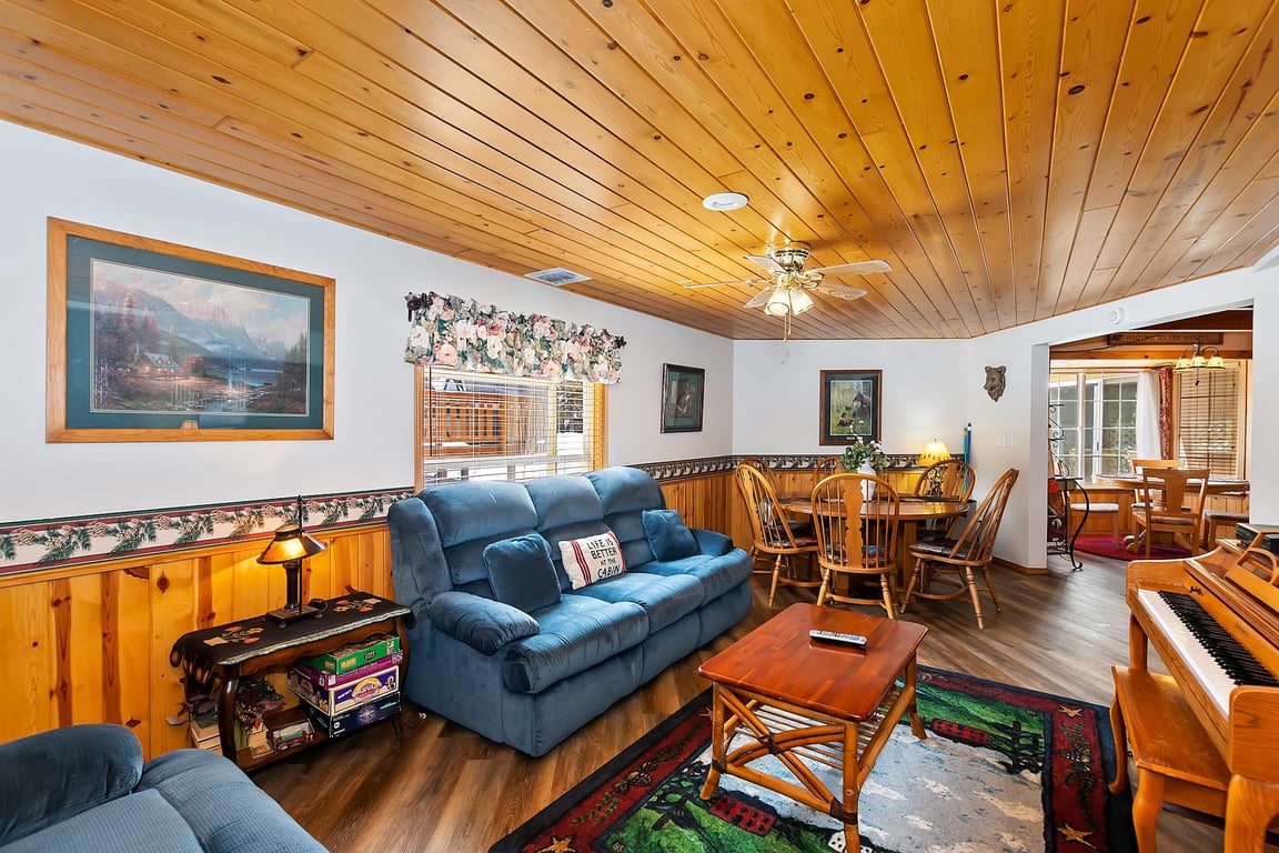 Cabin Image 11