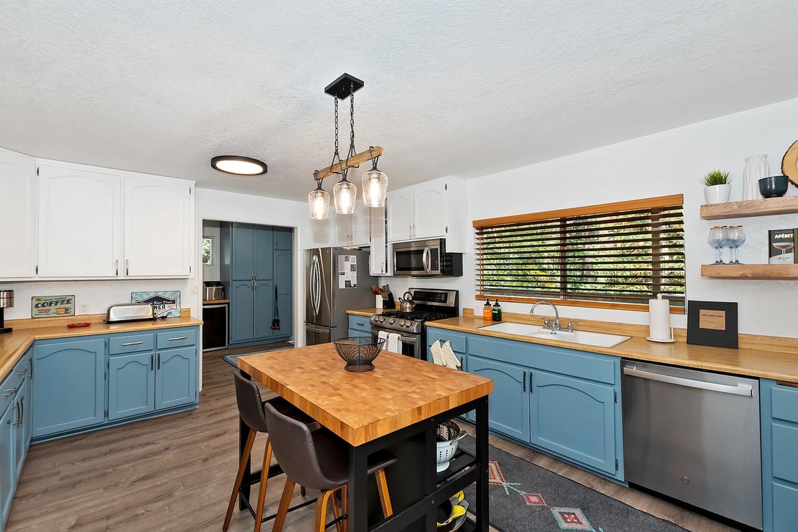 Cabin Image 8