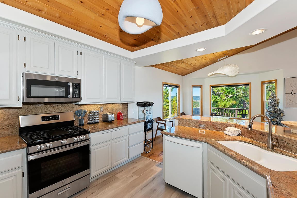 Cabin Image 15
