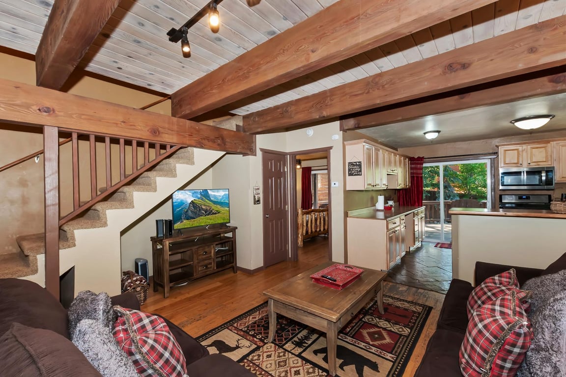 Cabin Image 10