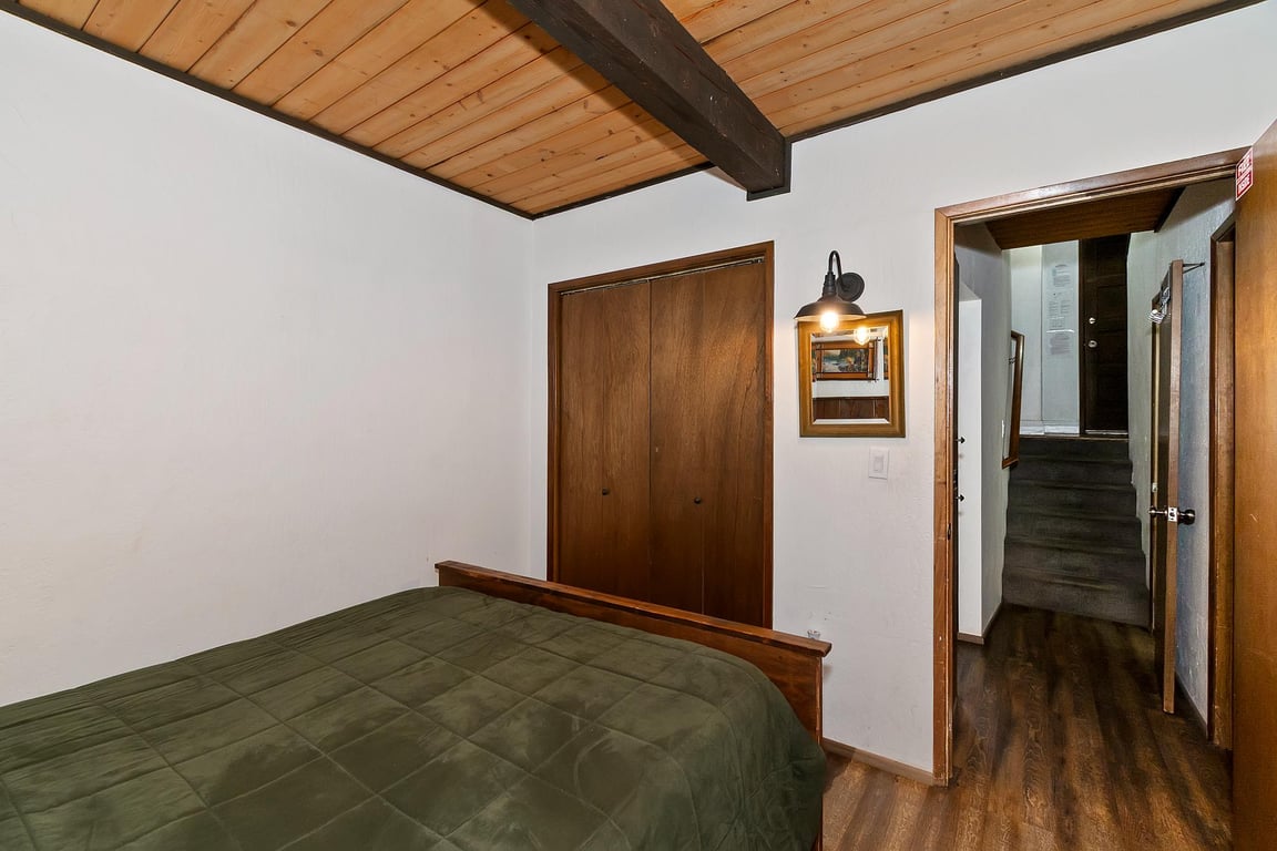 Cabin Image 28