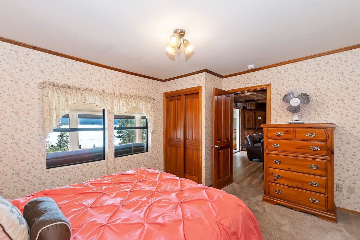 Cabin Image 21