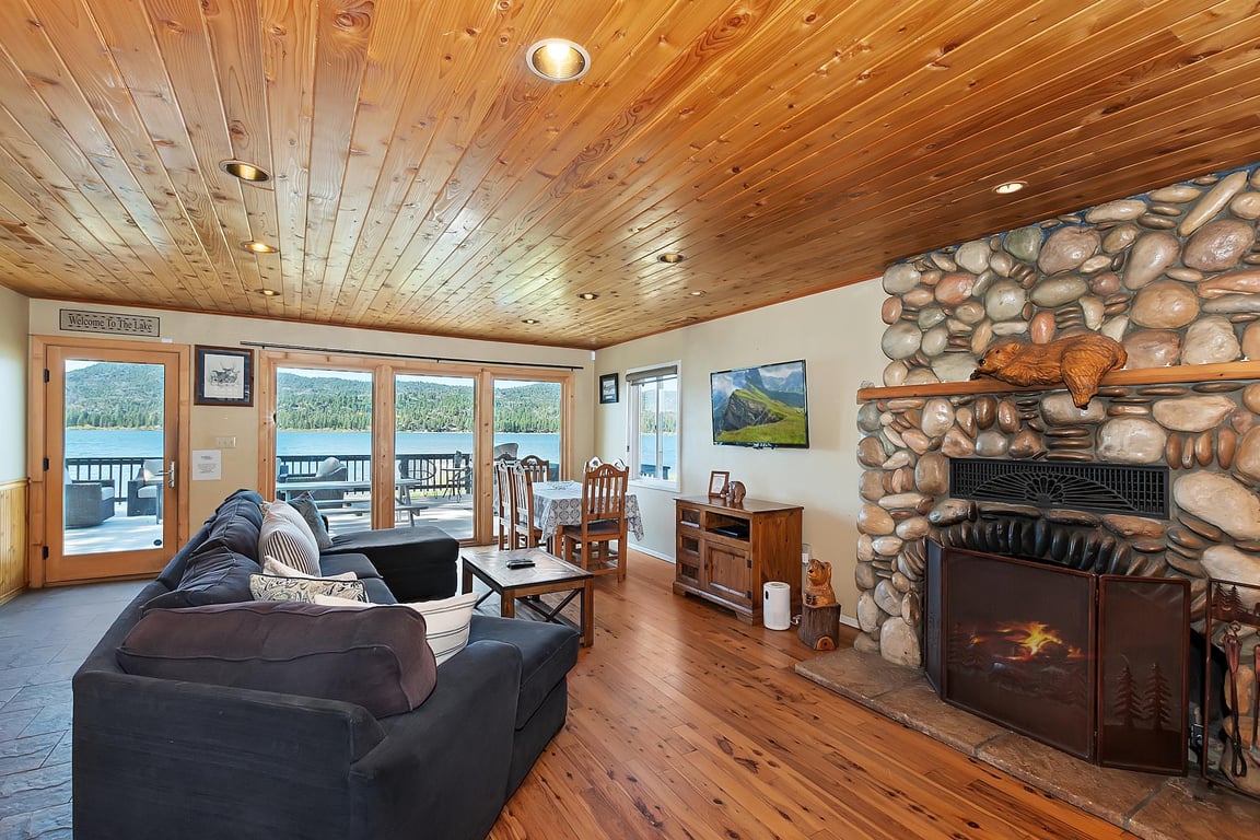 Big Bear Cabin - LakenHaus - 0002