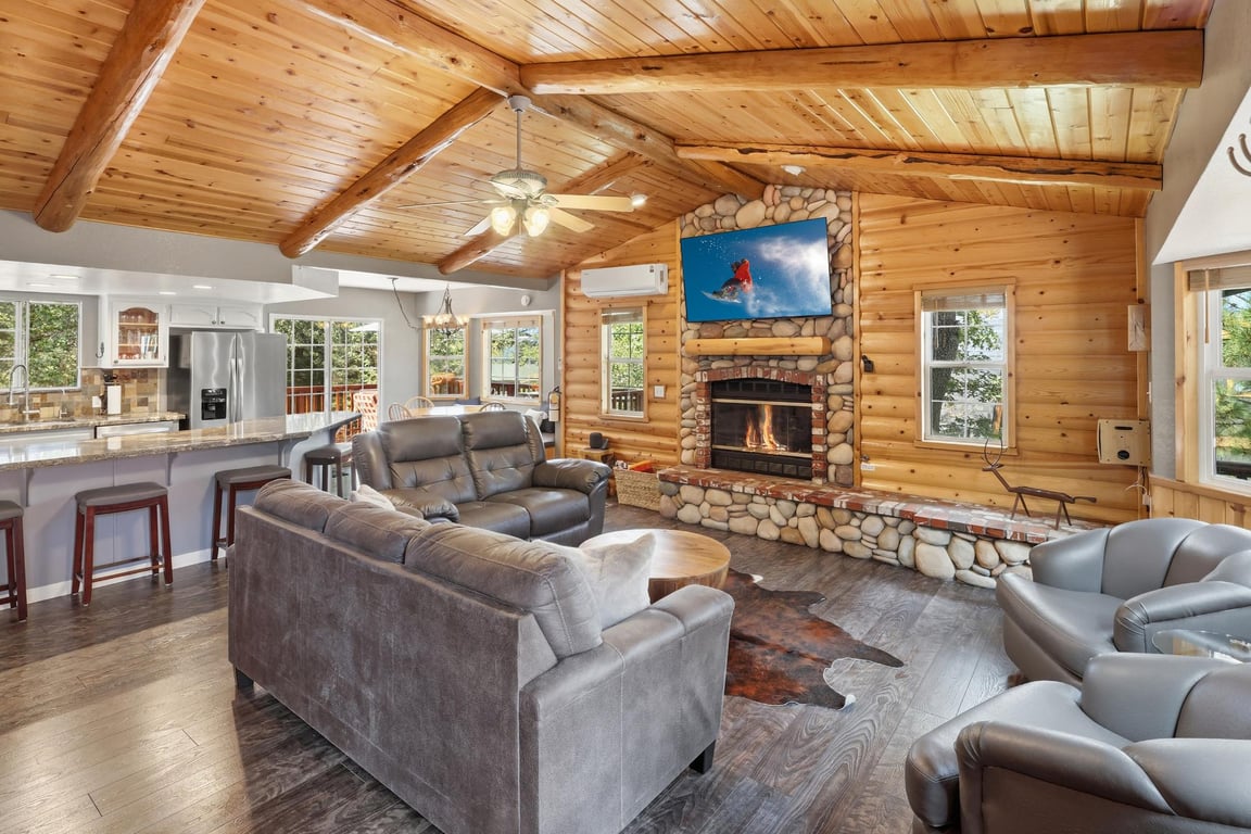 Big Bear Cabin - CasaLuna - 0002