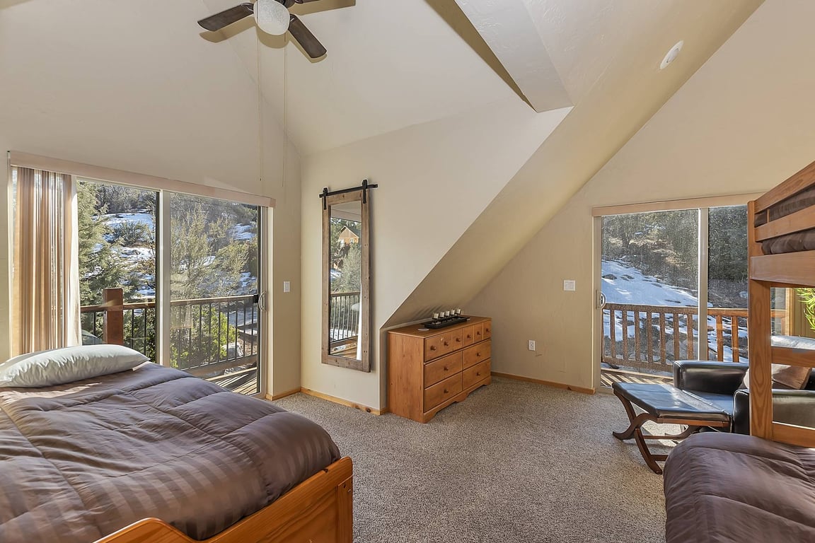 Cabin Image 37