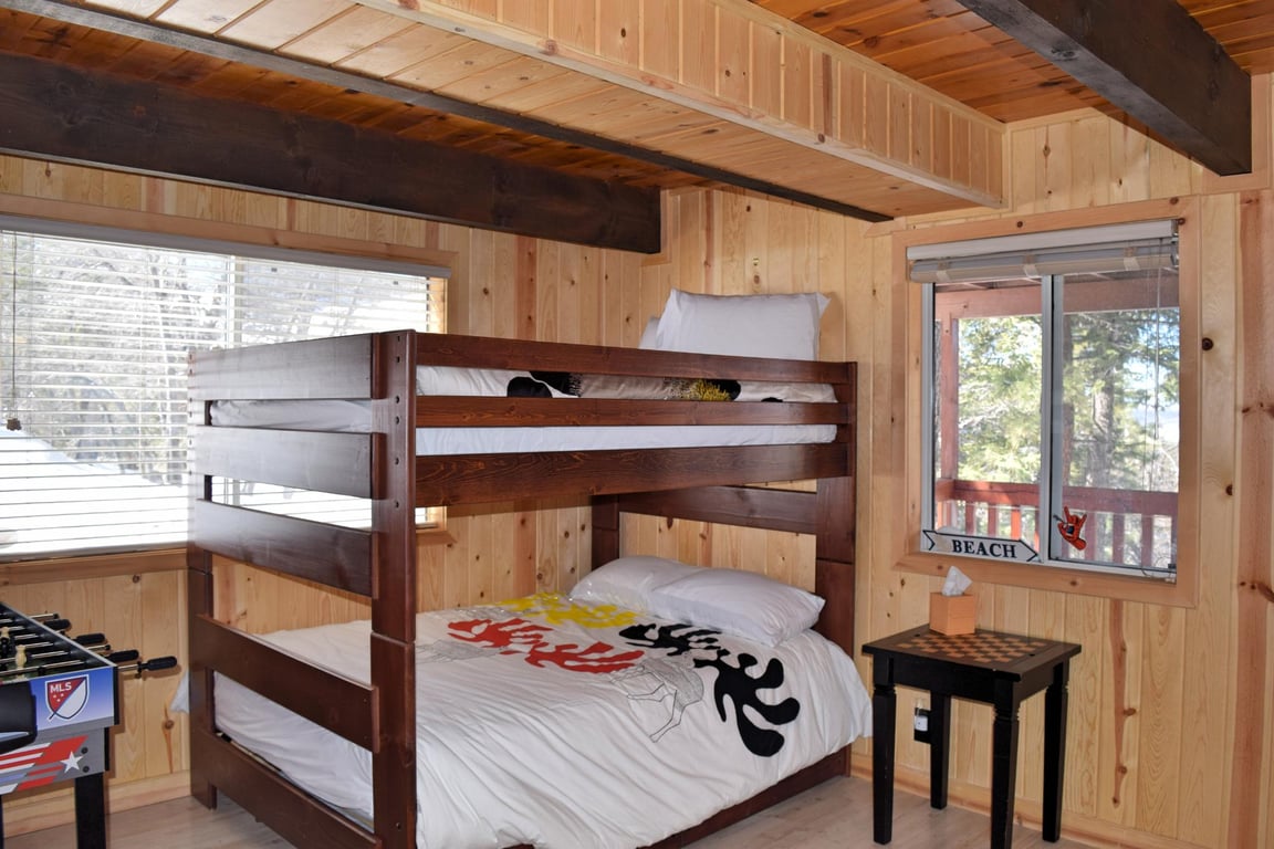 Cabin Image 11