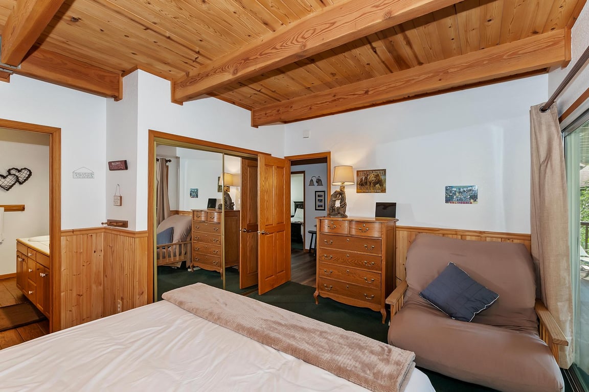 Cabin Image 25