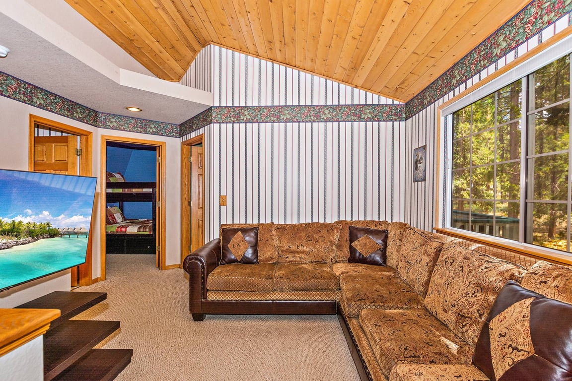 Cabin Image 15