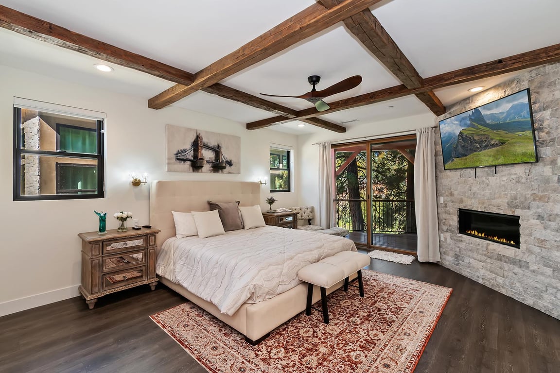 Cabin Image 37