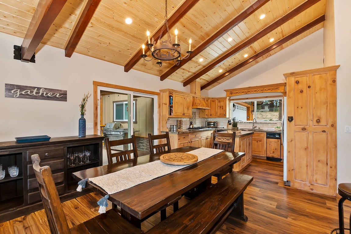 Cabin Image 18