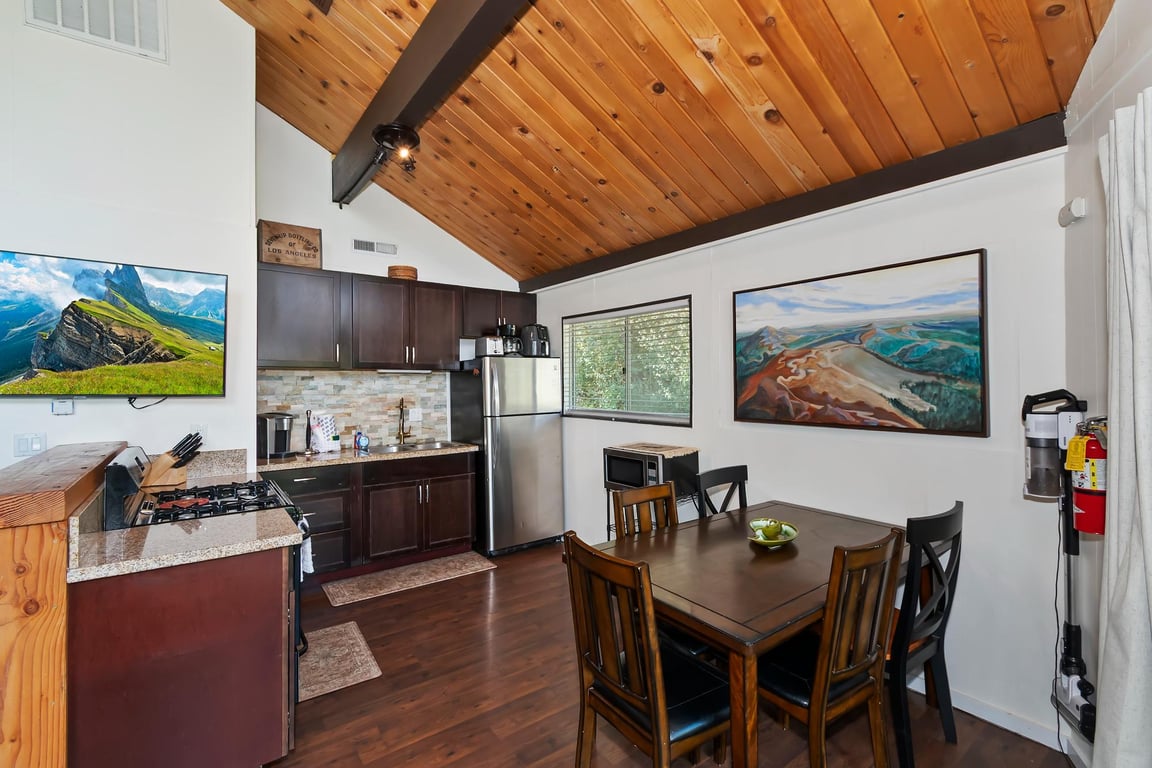 Cabin Image 19