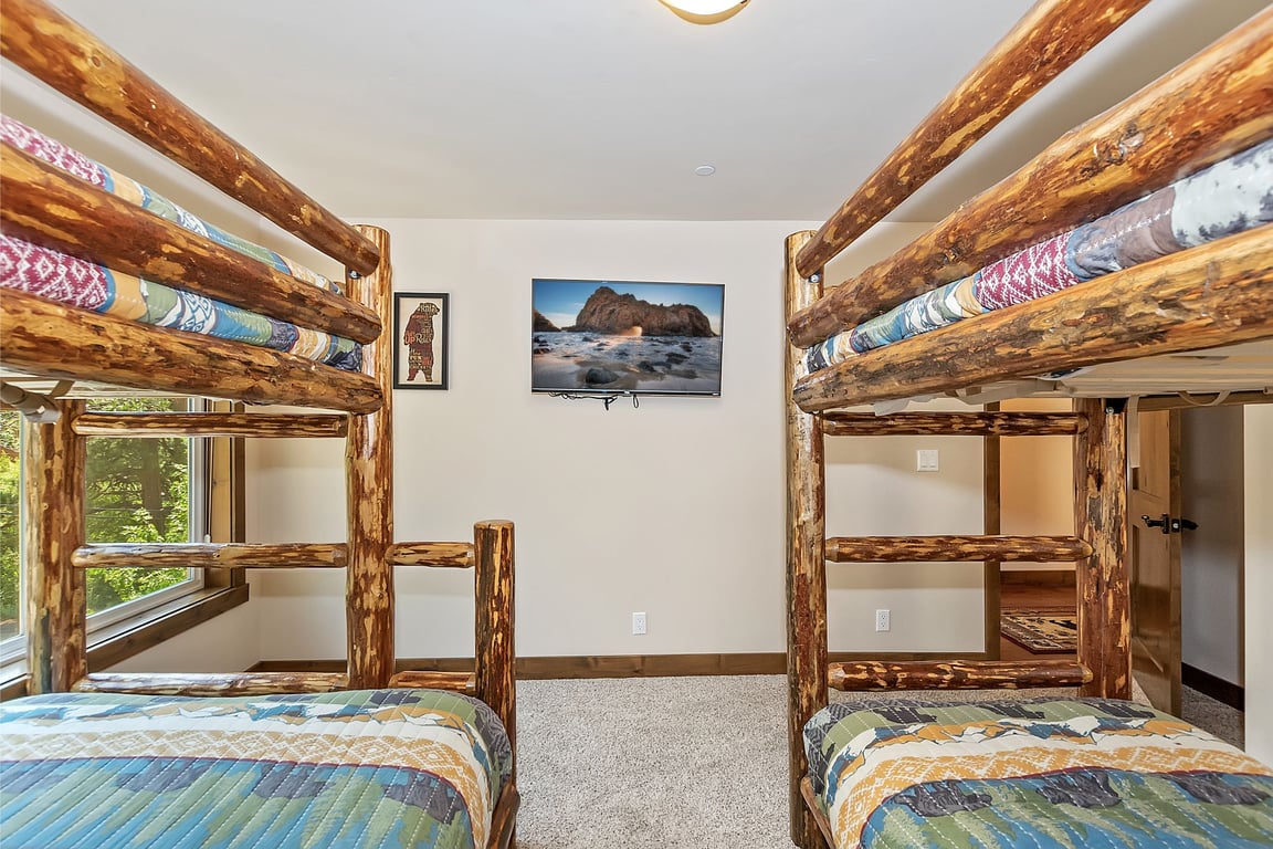 Cabin Image 30