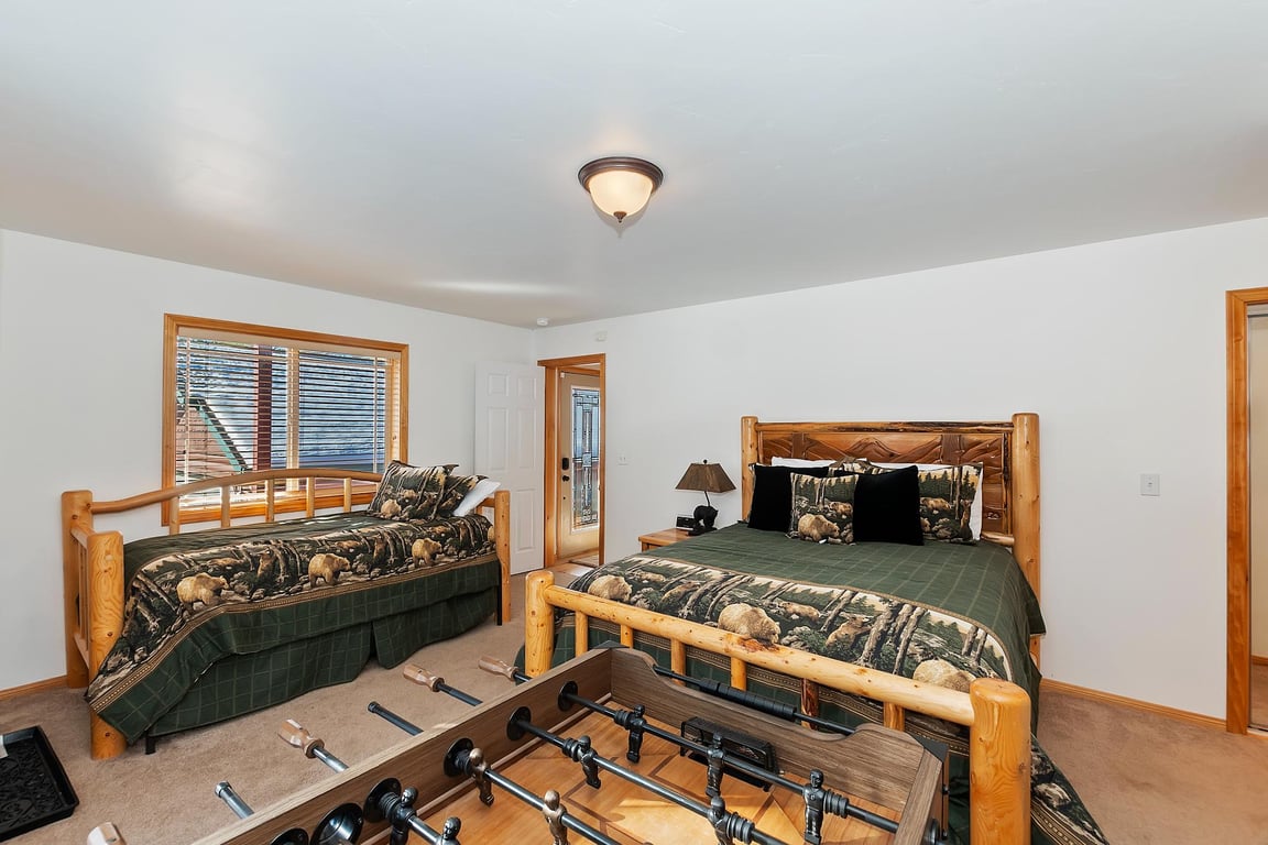 Cabin Image 28