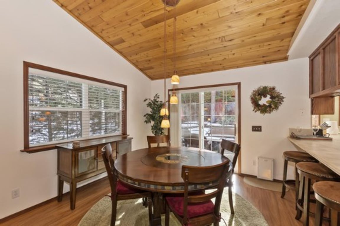 Cabin Image 10