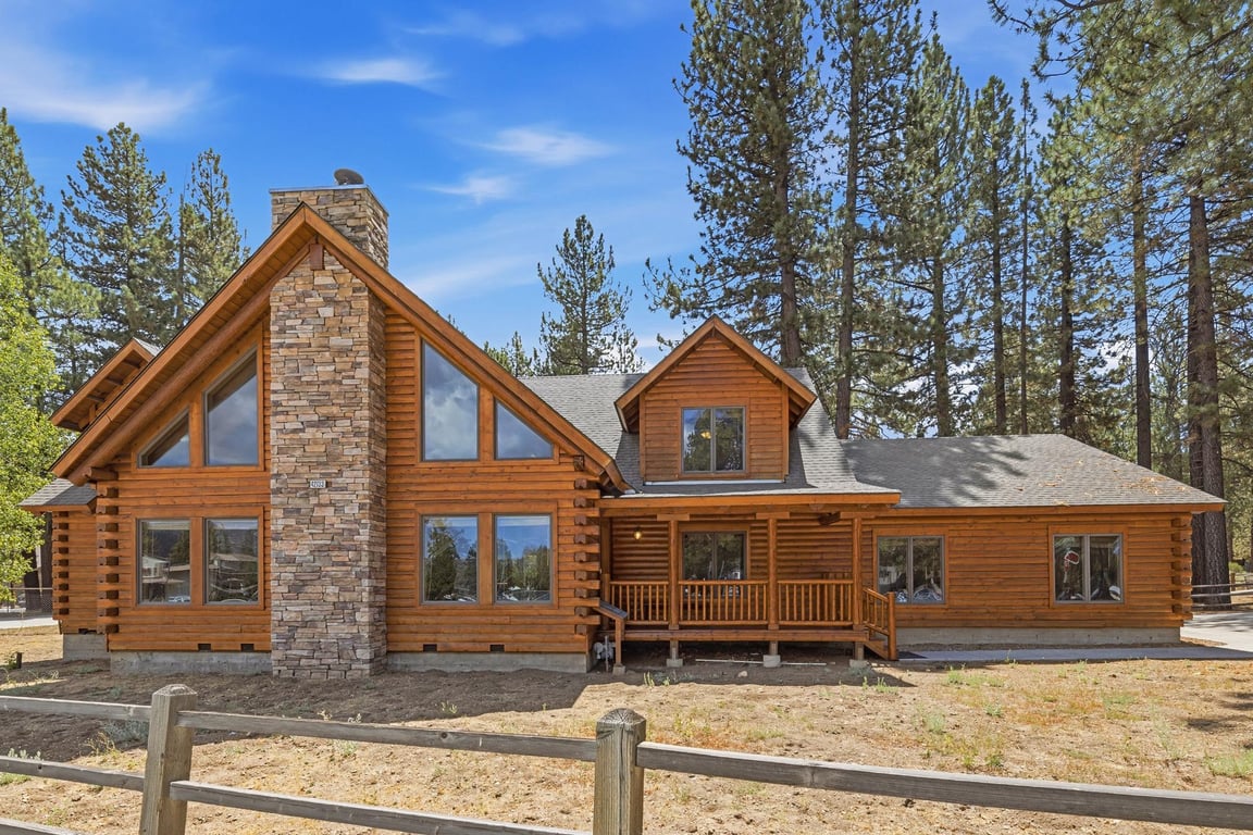 Big Bear Cabin - AdventureLodge - 0005