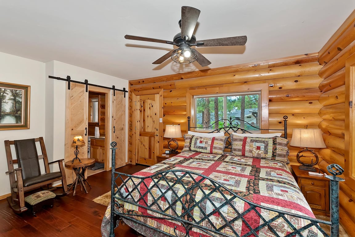 Cabin Image 19