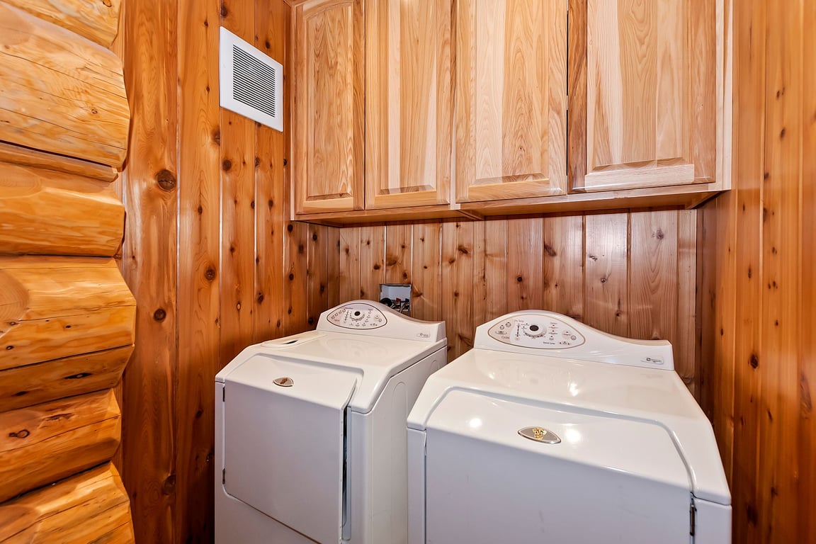 Cabin Image 18