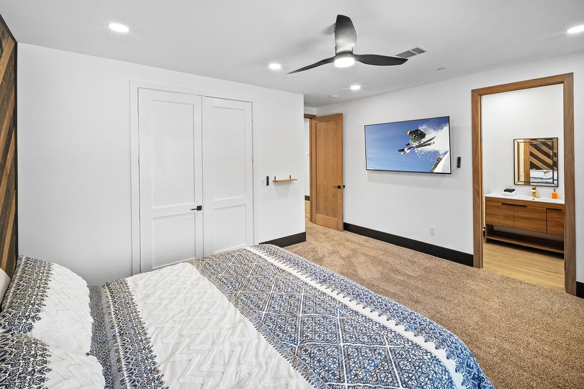 Cabin Image 73