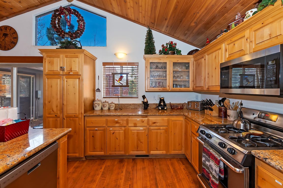 Cabin Image 9