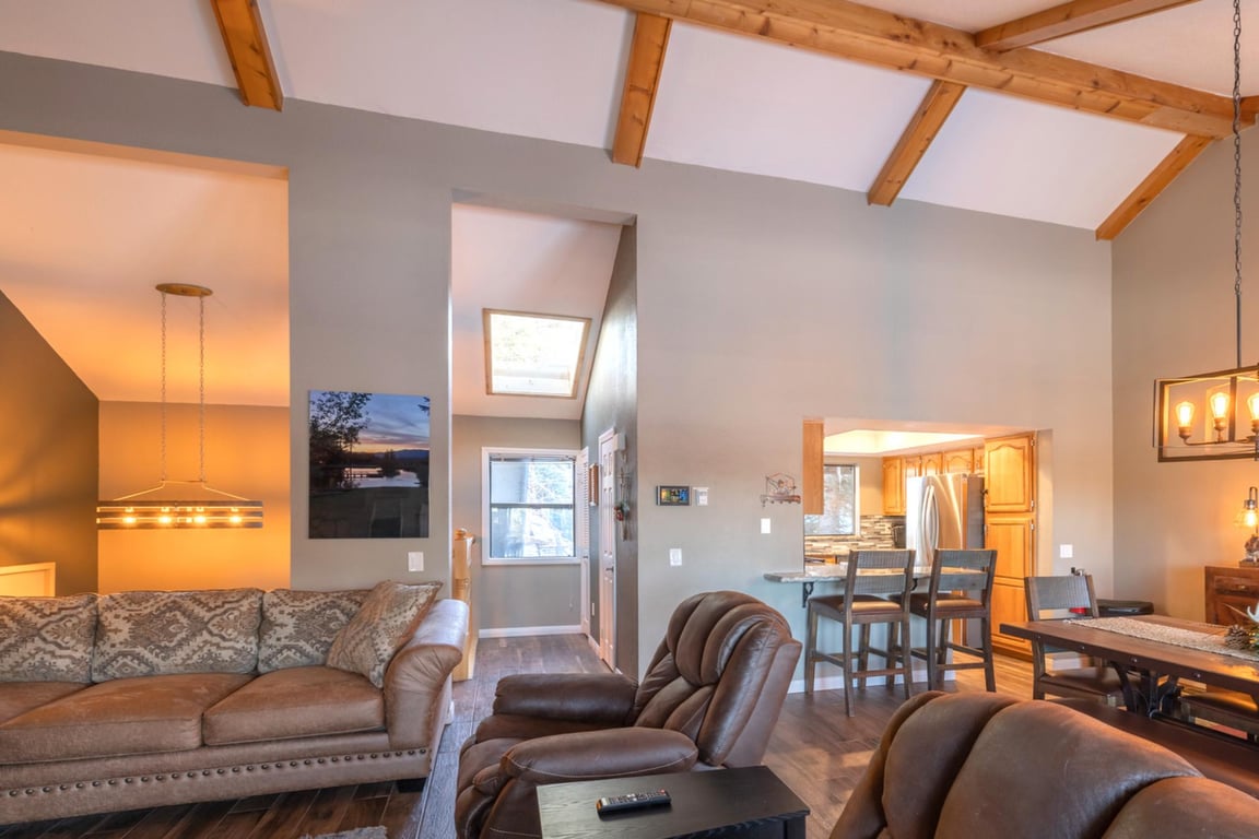 Cabin Image 7
