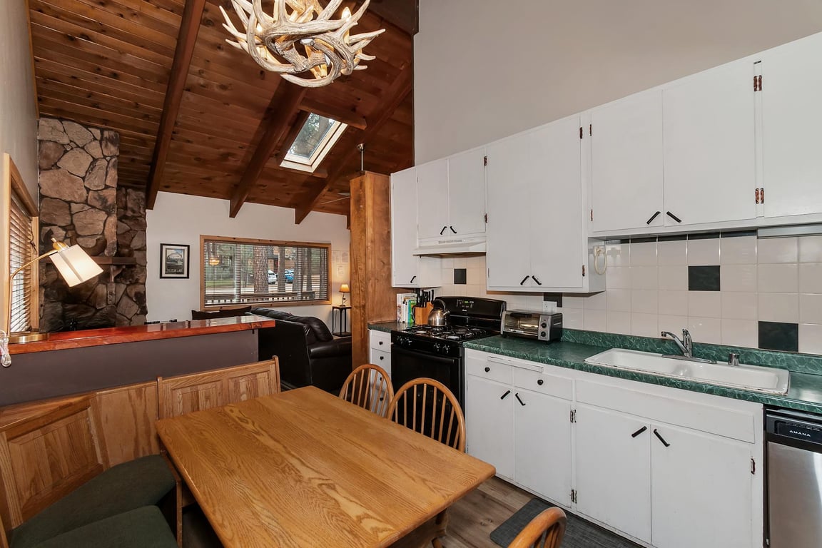 Cabin Image 13