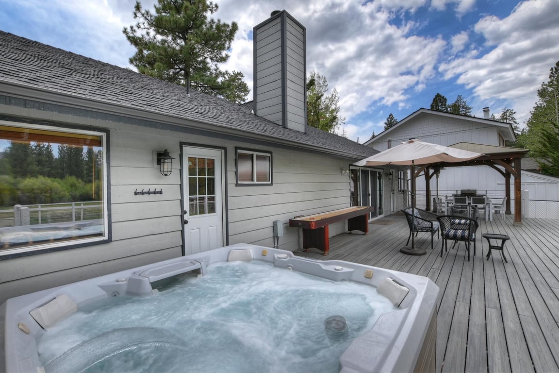 Cabin Image 32