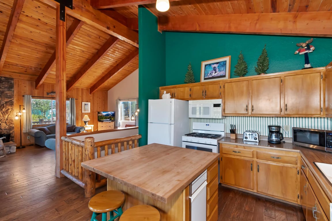 Cabin Image 12