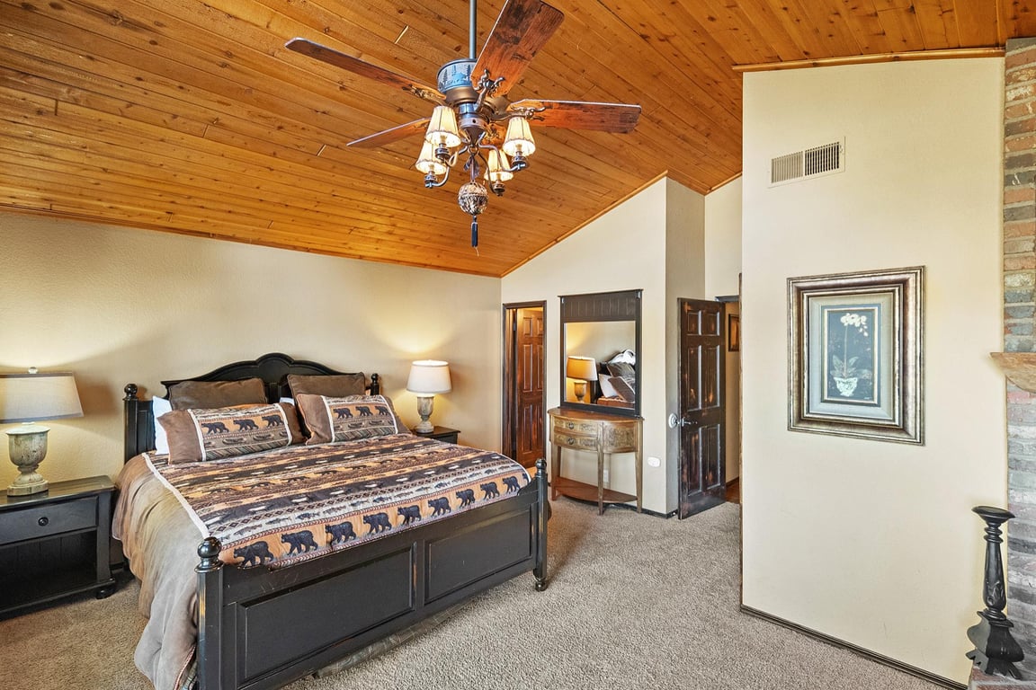 Cabin Image 32