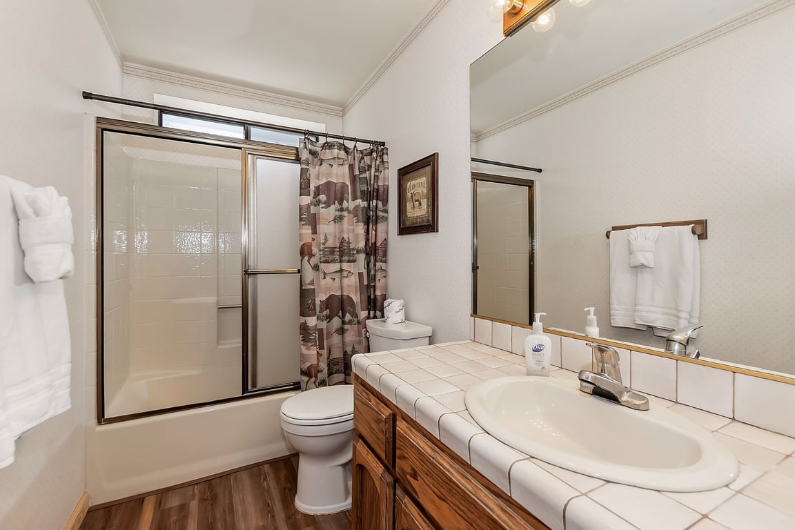 Cabin Image 13