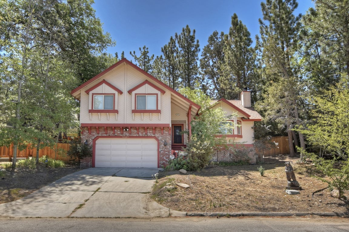 Cabin Image 28