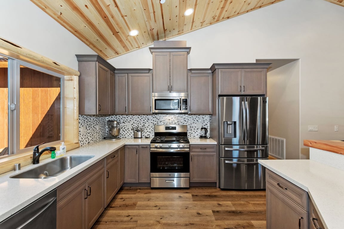Cabin Image 10
