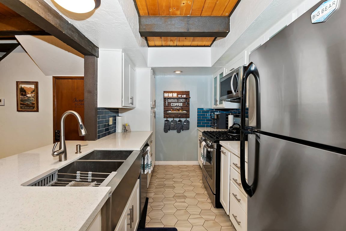 Cabin Image 9