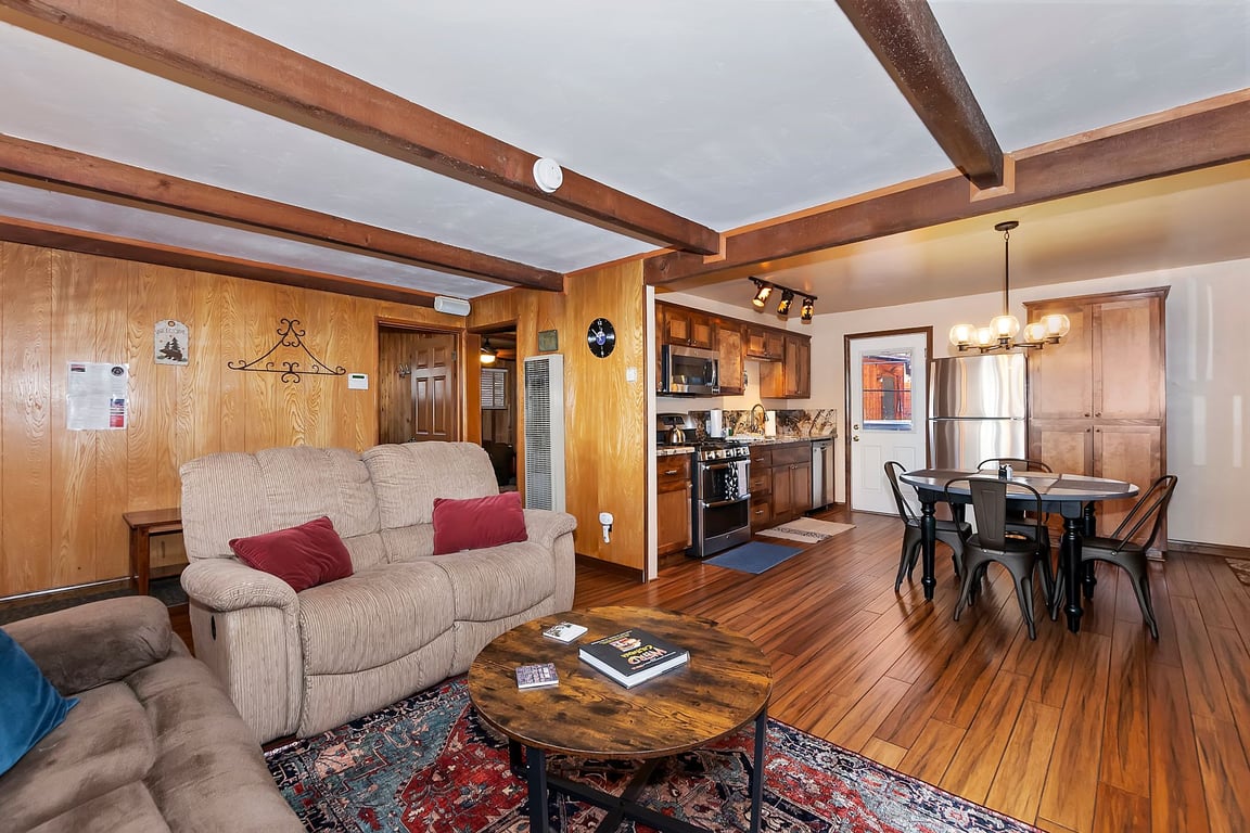 Cabin Image 6