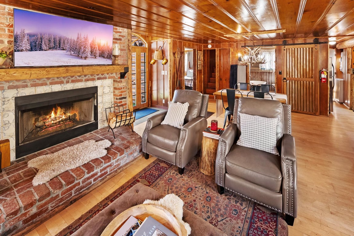 Cabin Image 11