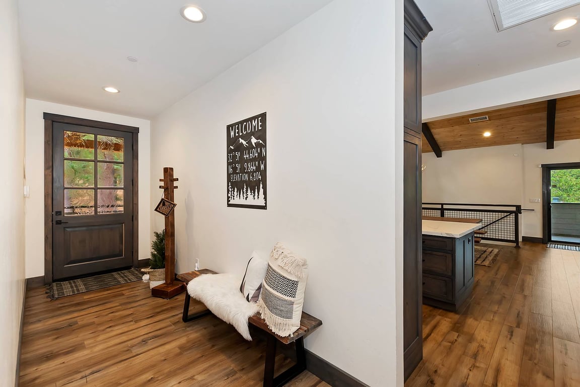 Cabin Image 9