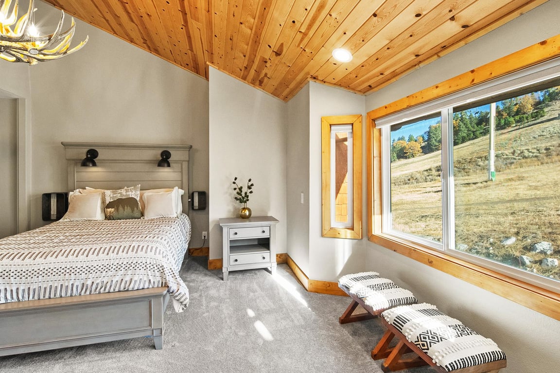 Cabin Image 30