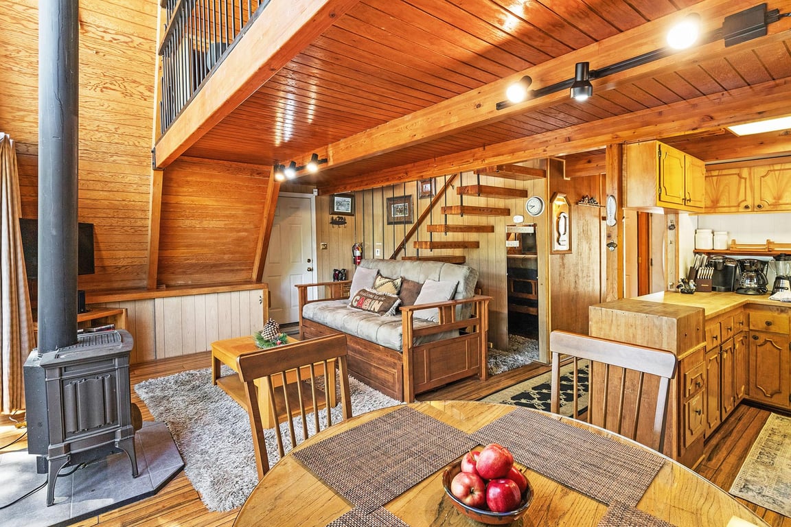 Cabin Image 6