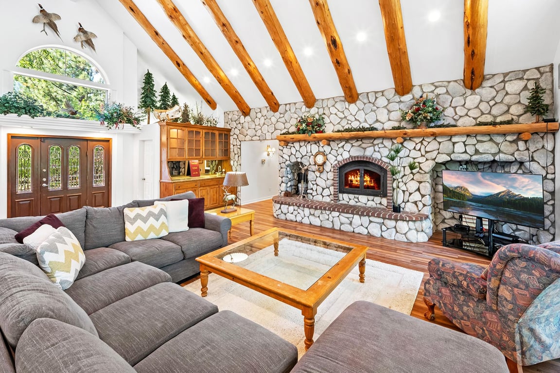 Cabin Image 13