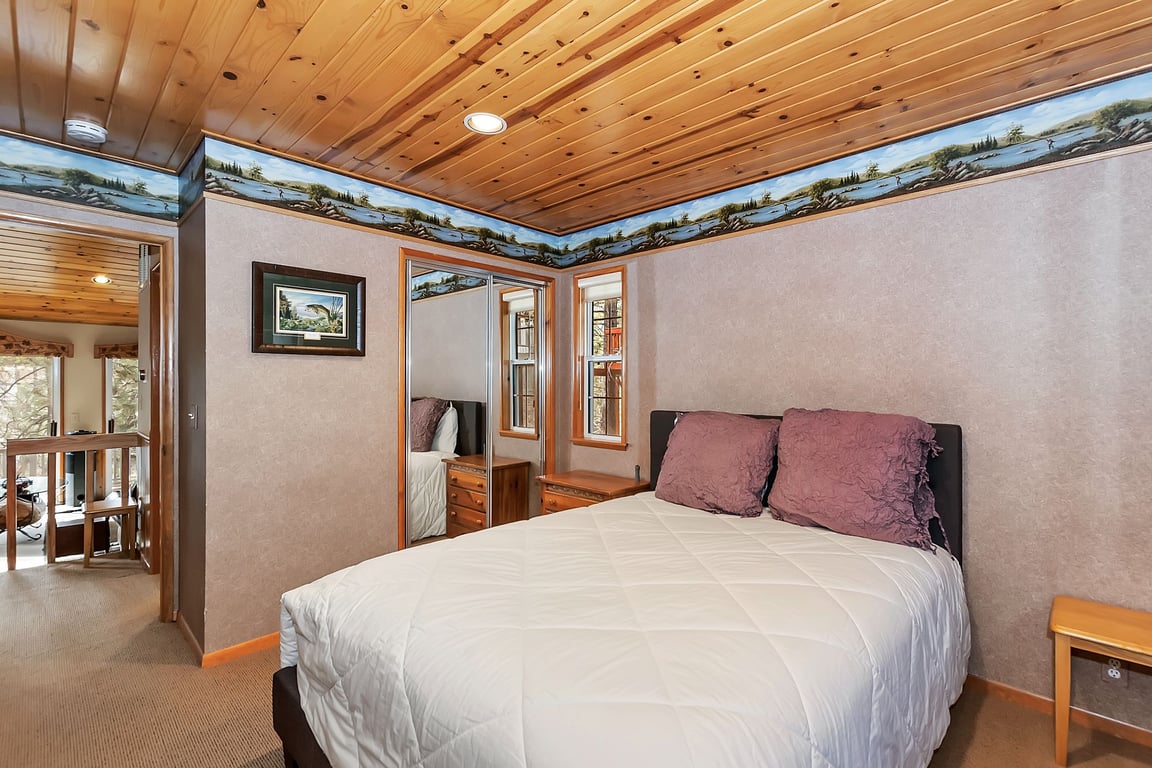Cabin Image 16