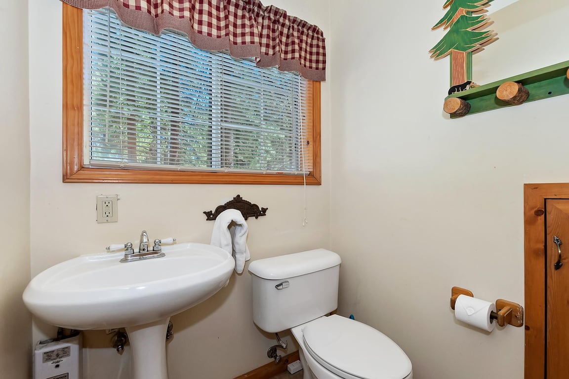 Cabin Image 49