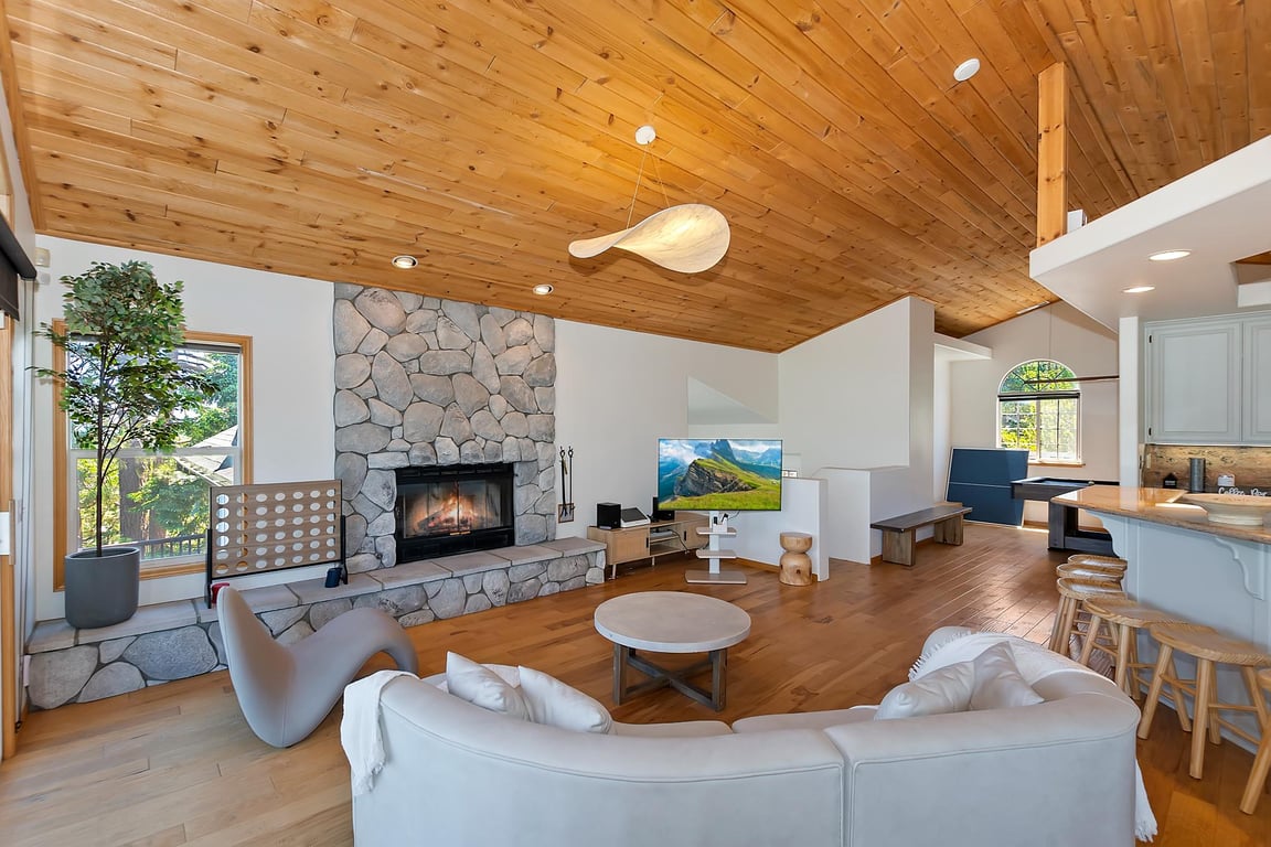 Cabin Image 11