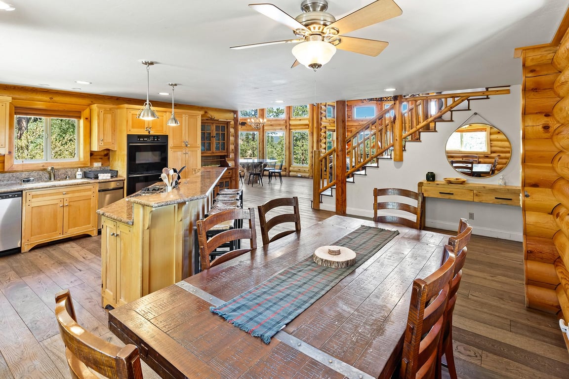 Cabin Image 12