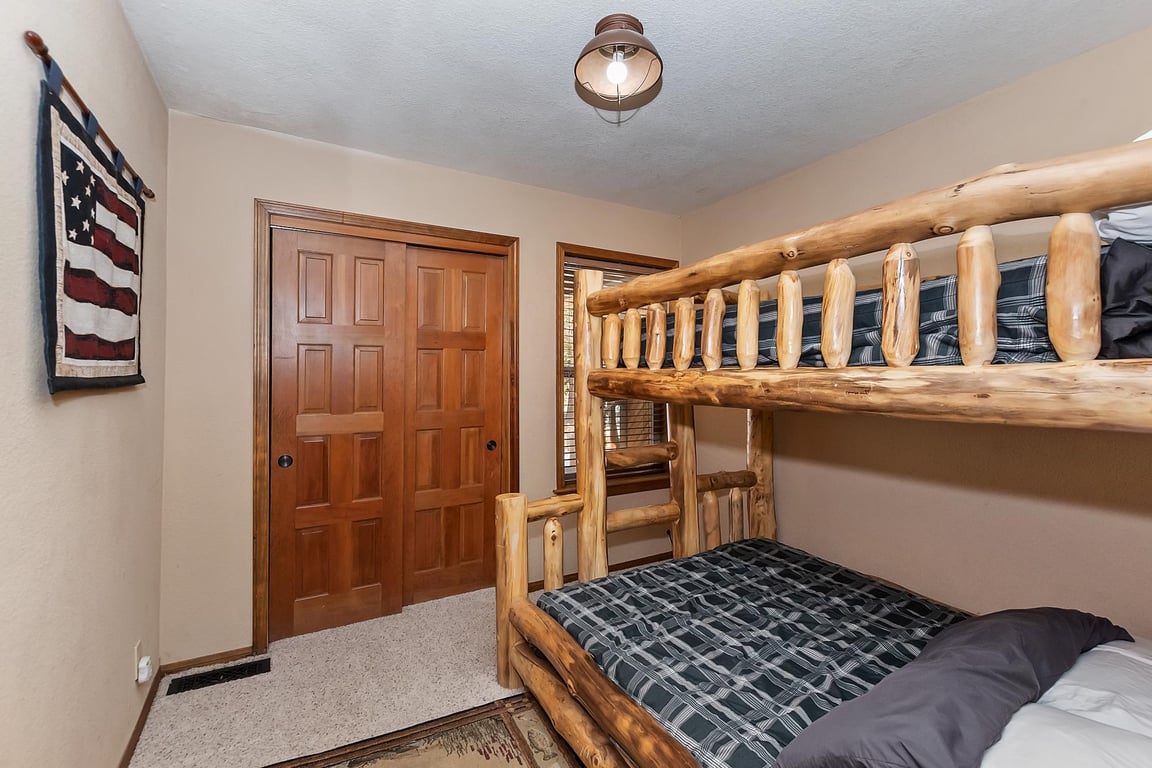 Cabin Image 22