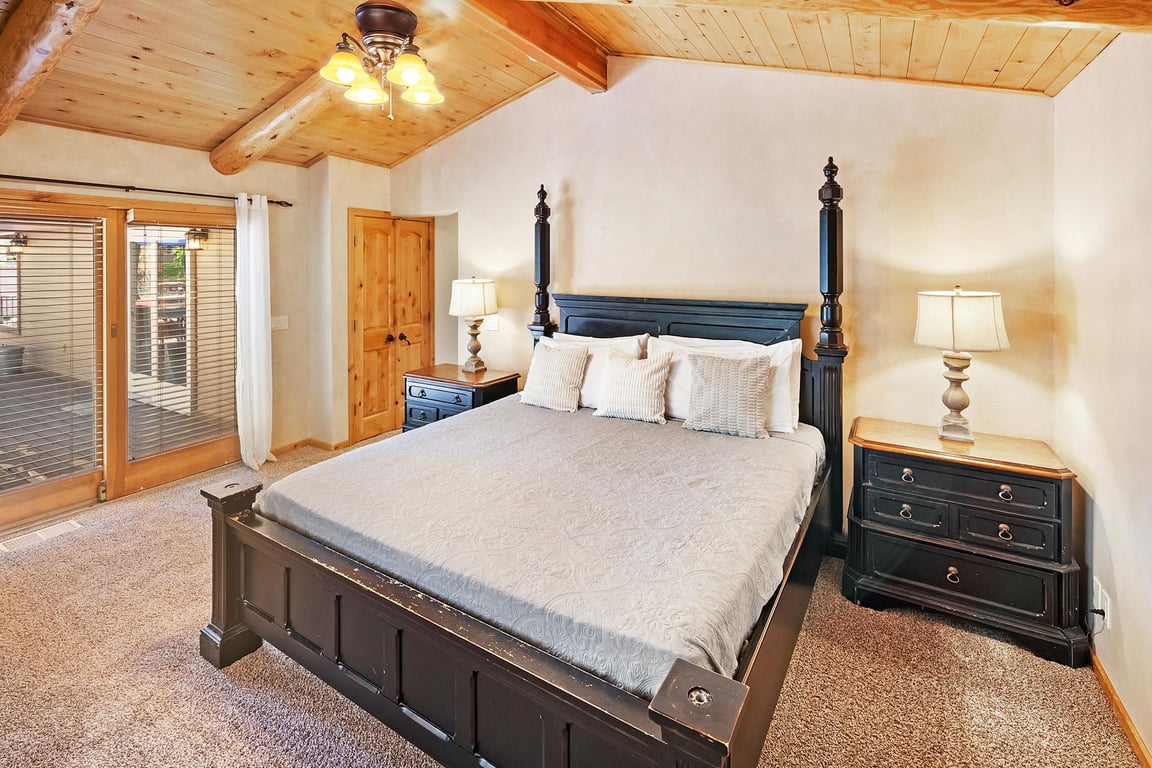 Cabin Image 30