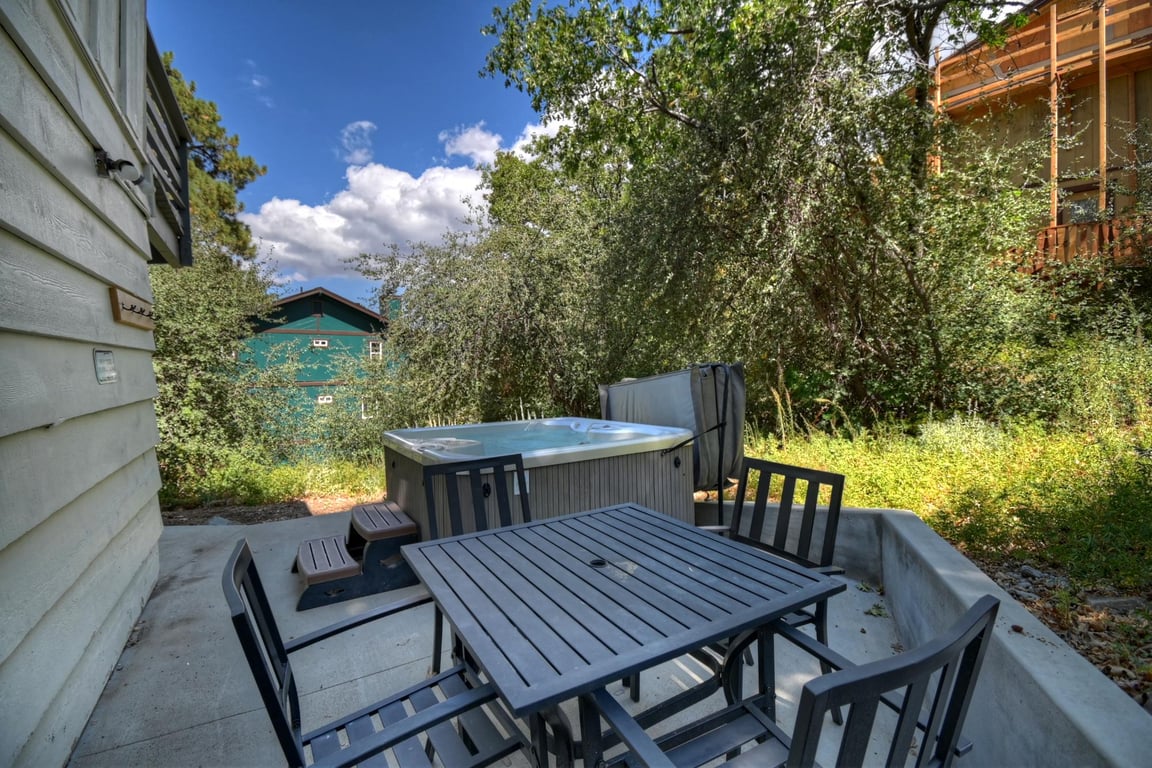 Cabin Image 28